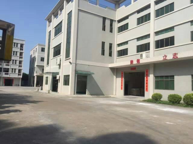 寮步镇新出二楼厂房2500平米,带装修