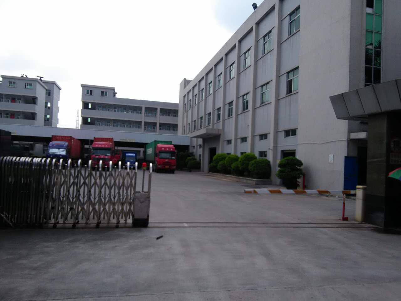 东莞常平新出独院厂房5000平方出租带地坪漆